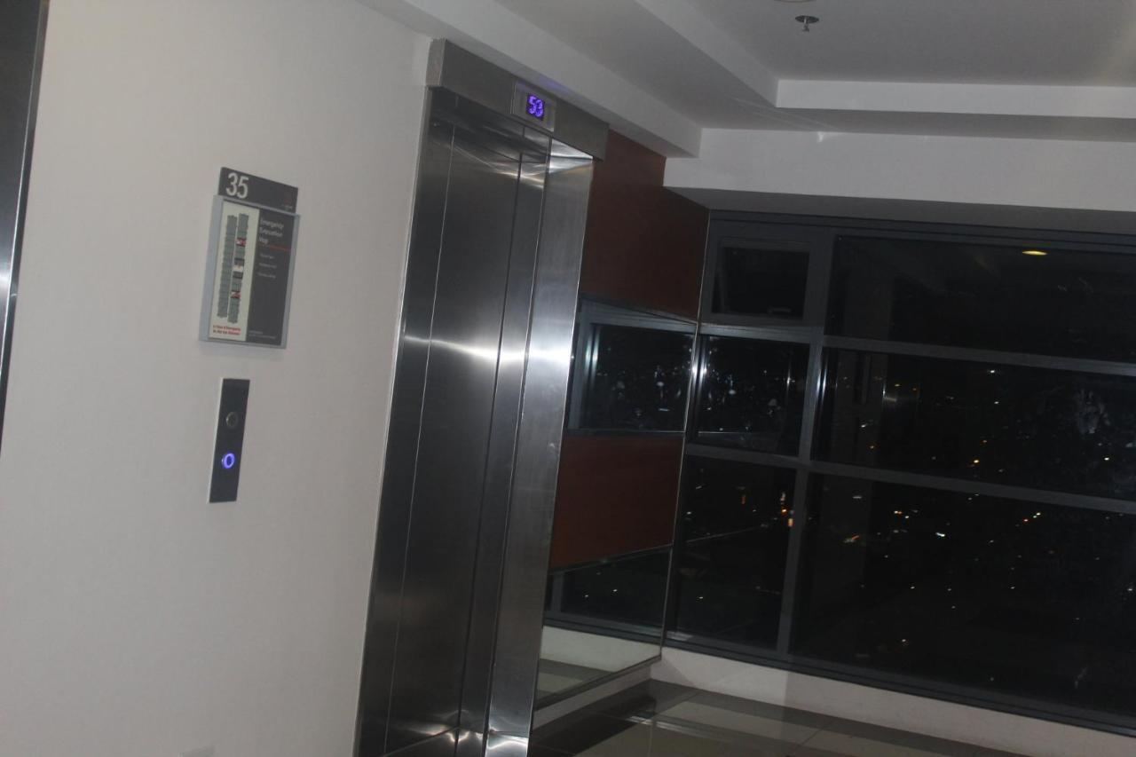 Horizon 101 A4 Near Robinson Mall Free Pool Wifi セブ市 エクステリア 写真